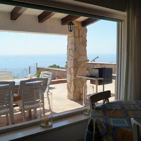 House - 3 Bedrooms With Pool And Sea Views Young People Group Not Allowed - 07528 بيت للعطل *